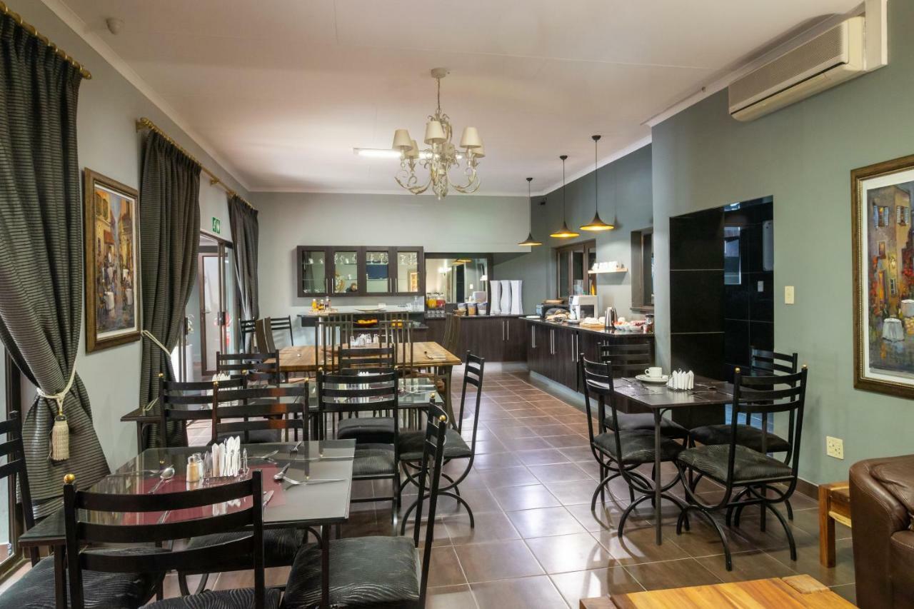 Lala Dene Lodge Bloemfontein Exterior foto